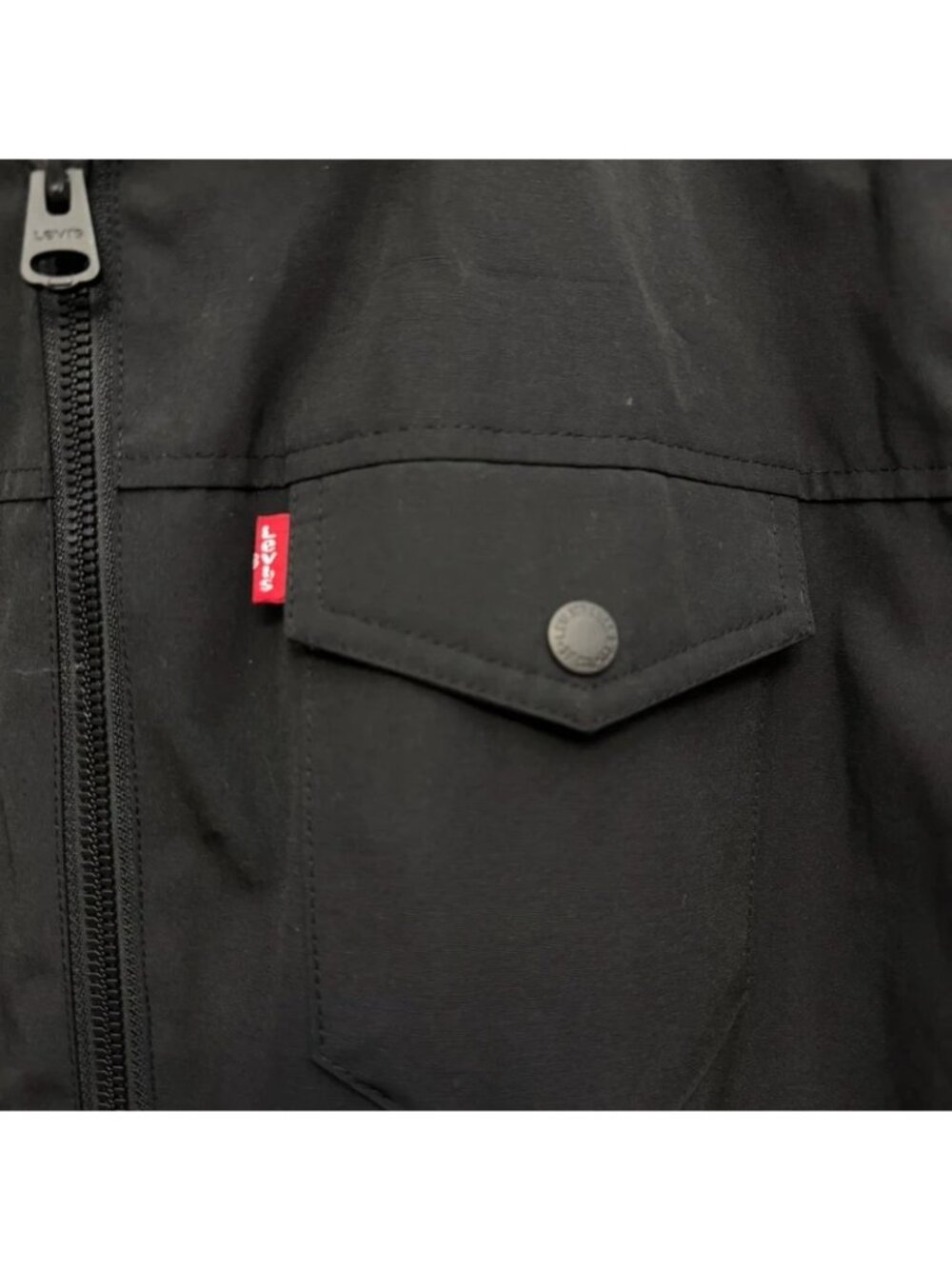 Levi’s Water Resistant Jacket - Picture 2 of 9